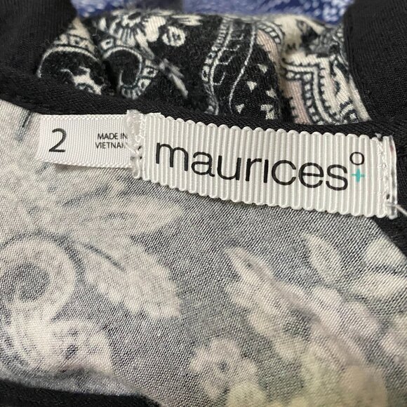 Maurices black & white tunic w/large design, size 2 - Picture 9 of 11